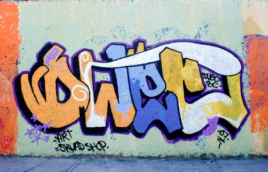 graffiti in Cancun