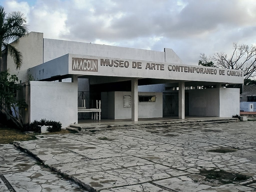 An abandoned art museum in Cancun 