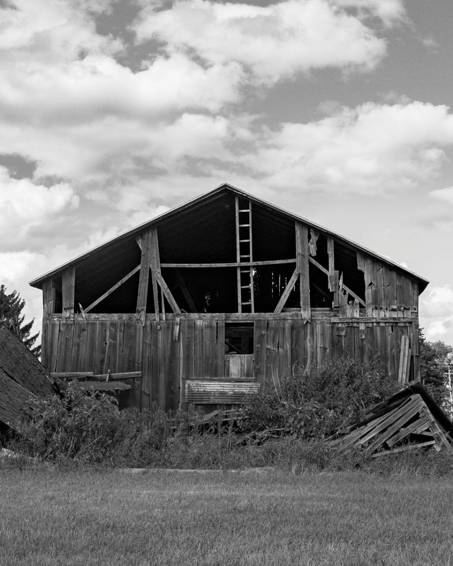 A dilapidated barn in rural Michigan