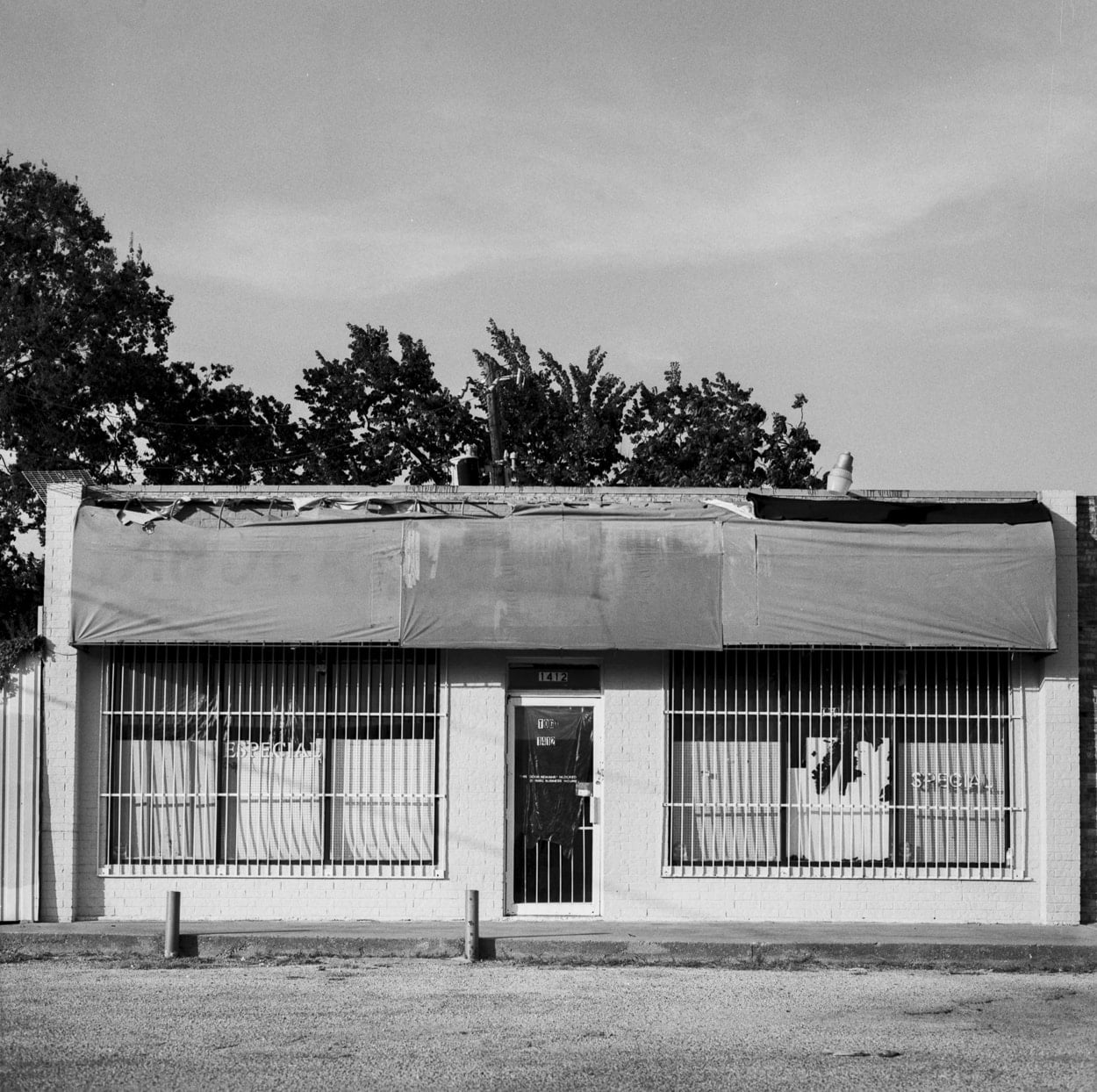 An old closed down store in Old East Dallas