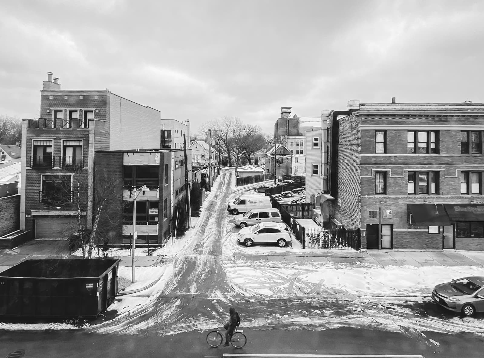 Snowy empty streets of Chicago