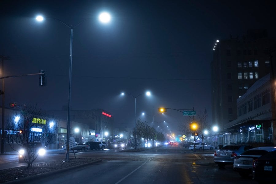 Jefferson Boulevard at Night
