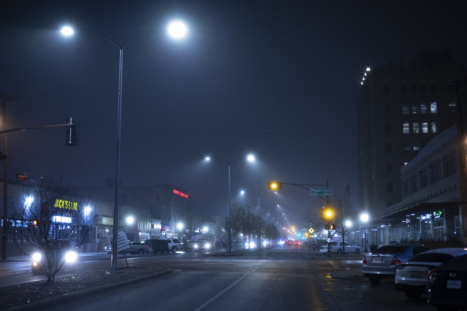 Jefferson Boulevard at Night
