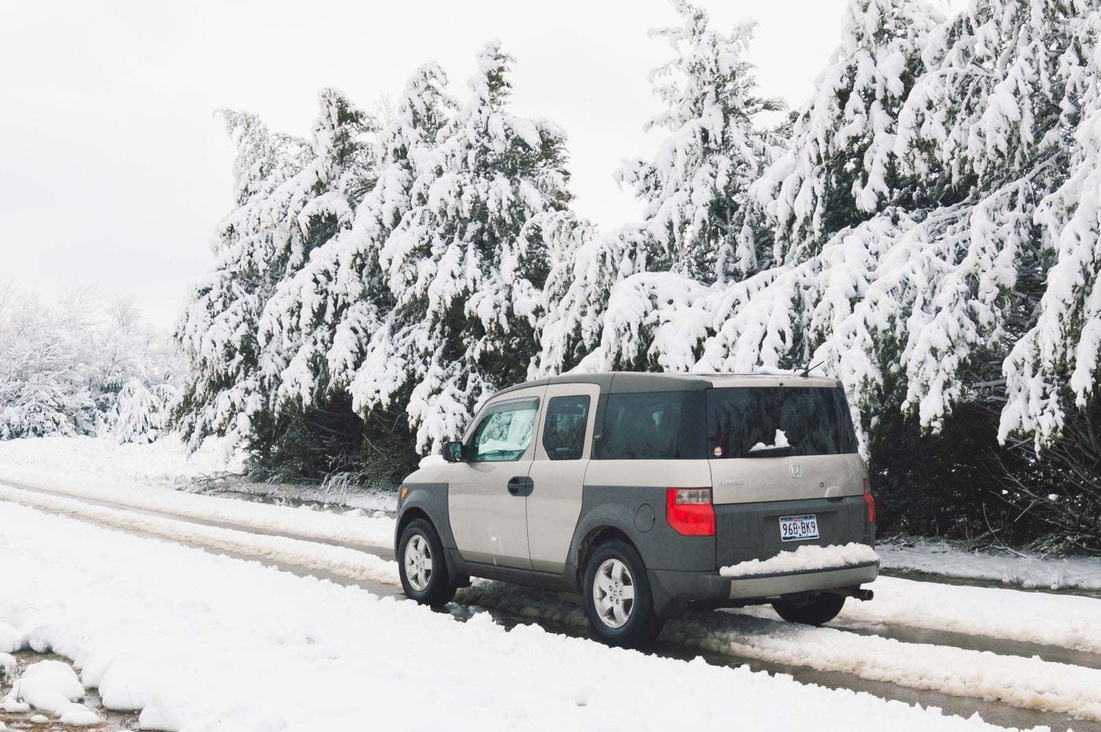 Honda Element driving in the snow