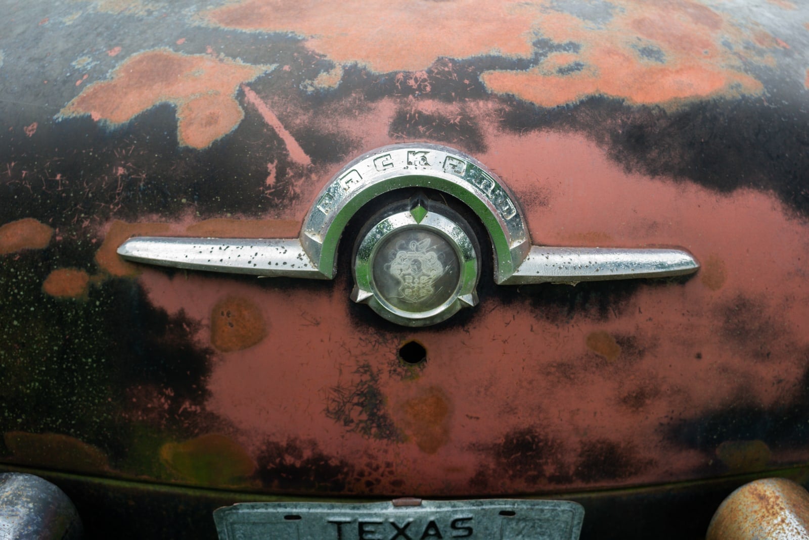 A rusted vintage care, Packard Motor Car Company